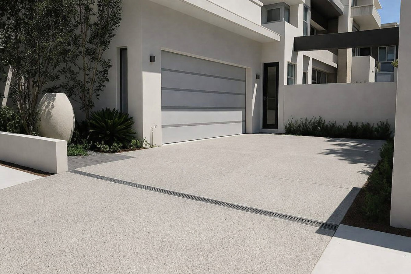 Concrete driveway building in Oxnard, CA